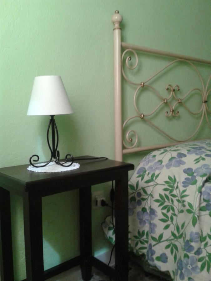 B&B Maria Montis Assemini Dış mekan fotoğraf