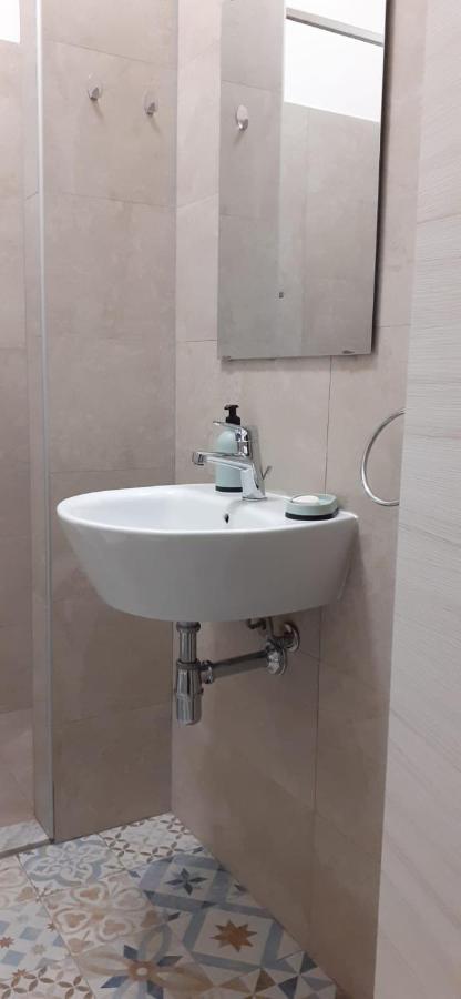 B&B Maria Montis Assemini Dış mekan fotoğraf